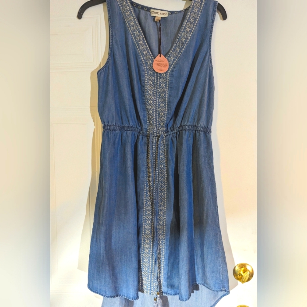 Knox Rose Blue Embroidered Sleeveless Denim Dress